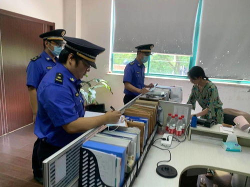 心存侥幸偷倒垃圾，正是偷倒的垃圾出卖了他们——一场“搬倒”服务的警示教育录